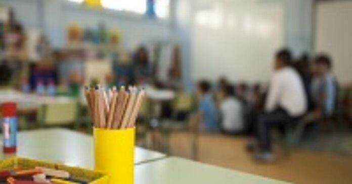 Deadline extended for Welsh-medium education questionnaire